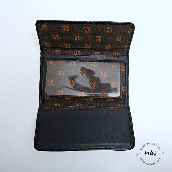 Belle Rose Vintage Crossbody Bag and Clutch - Picture 14 of 15